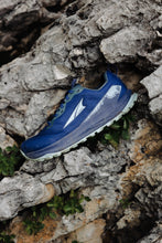 Load image into Gallery viewer, Women's Lone Peak 9 - Navy