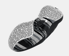 Load image into Gallery viewer, UA PS Lockdown 6-Black/Metallic Gold
