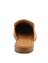 Load image into Gallery viewer, Cavanagh-Camel