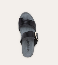 Load image into Gallery viewer, Magic-Black Crinkle Patent Leather