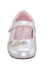 Load image into Gallery viewer, Daisy - White Shimmer