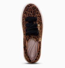 Load image into Gallery viewer, Aubrey - Leopard