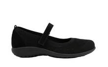 Load image into Gallery viewer, Taranaki - Black Knit