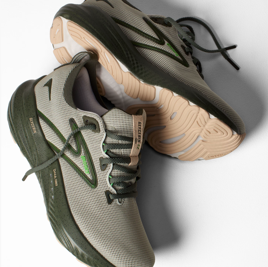 Men's Glycerin 22-Beetle/Celadon/Ivory – The Shoe Box