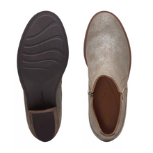 Load image into Gallery viewer, Neva Lo - Taupe Metallic