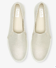 Load image into Gallery viewer, Triple Decker Textile Pinstripe-Natural Silver