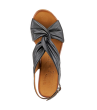 Load image into Gallery viewer, Madeleine