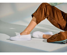 Load image into Gallery viewer, Double Decker Canvas White