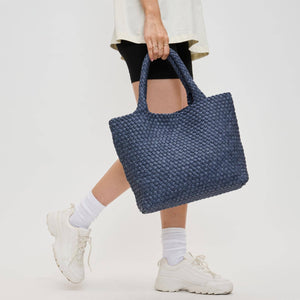 Sky's The Limit - Medium Woven Neoprene Tote: Black Nude