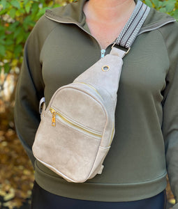 The Palmer | Sling Bag with Zipper Pocket: Camel