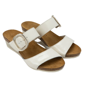 Magic-Ivory Crinkle Patent Leather