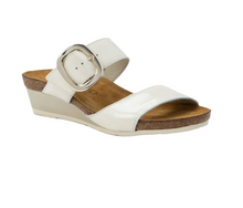 Load image into Gallery viewer, Magic-Ivory Crinkle Patent Leather
