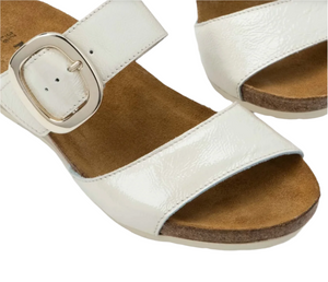 Magic-Ivory Crinkle Patent Leather