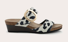 Load image into Gallery viewer, Magic- white leopard suede
