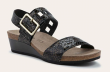 Load image into Gallery viewer, Dynasty- Bao Reptile Patenet Leather
