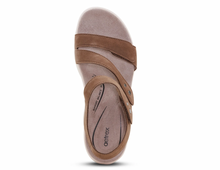 Load image into Gallery viewer, Savannah Platform - Taupe
