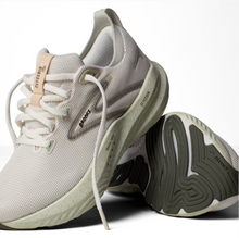 Load image into Gallery viewer, Women&#39;s Glycerin 22-Celadon/Whisper/Beetle
