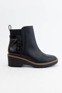 Wedge Heel Chelsea Boot - Black